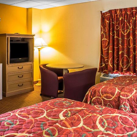 Econo Lodge Inn & Suites Walnut Esterno foto