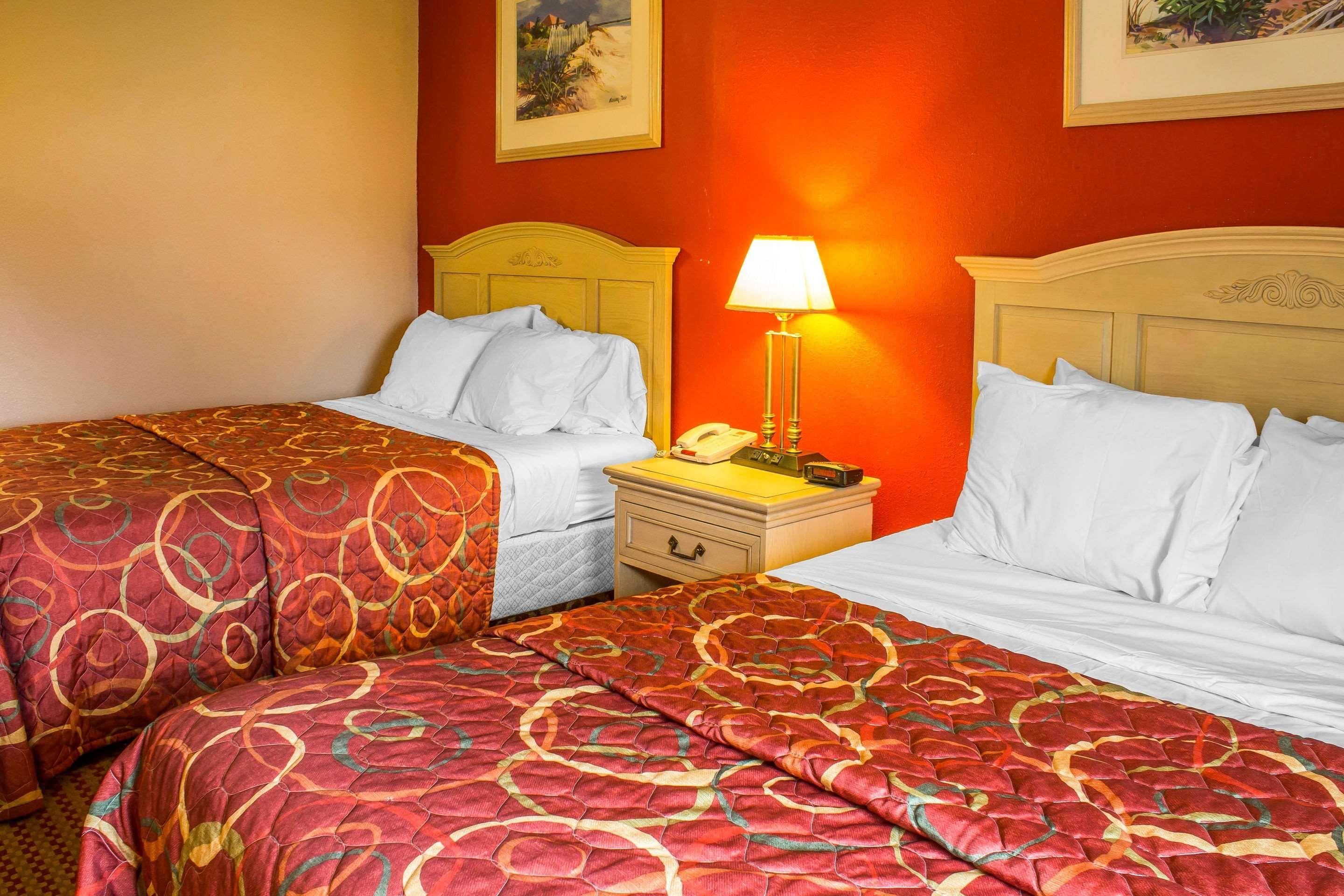 Econo Lodge Inn & Suites Walnut Esterno foto