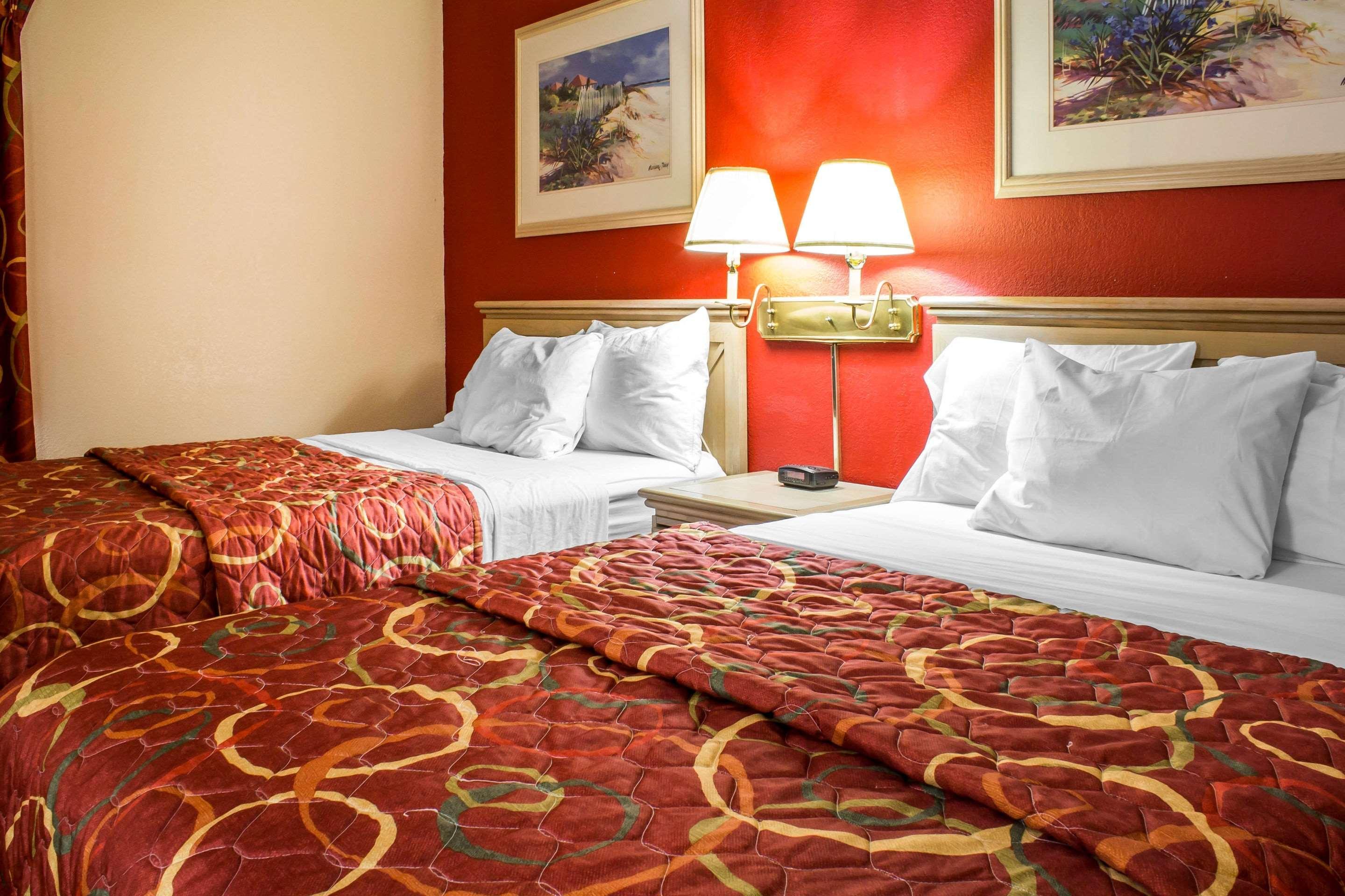 Econo Lodge Inn & Suites Walnut Esterno foto