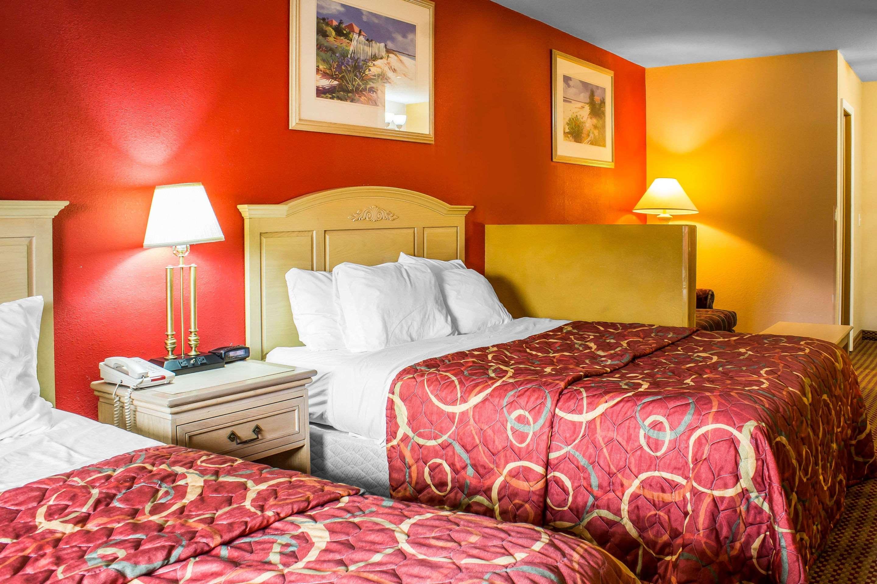 Econo Lodge Inn & Suites Walnut Esterno foto