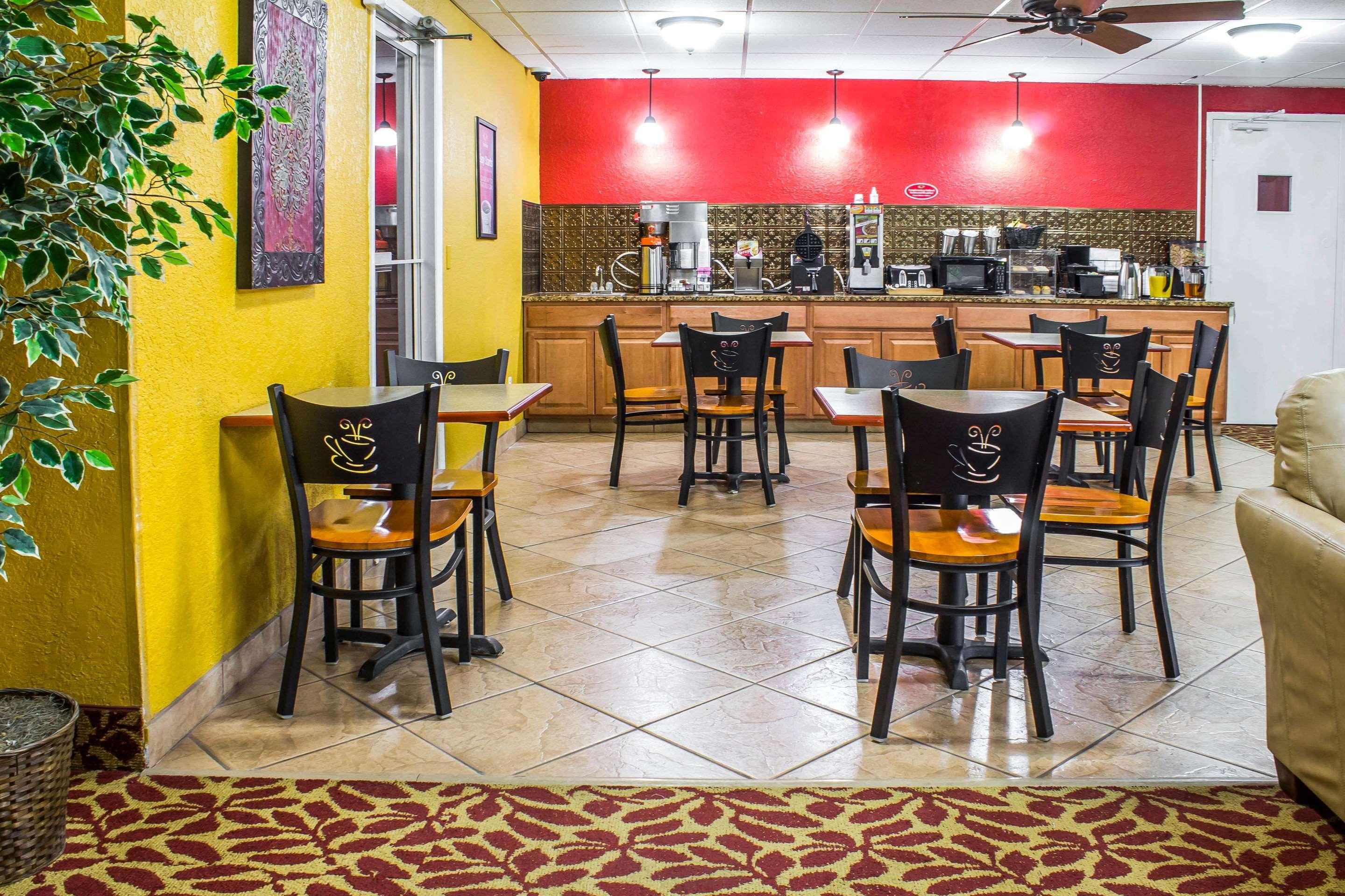 Econo Lodge Inn & Suites Walnut Esterno foto